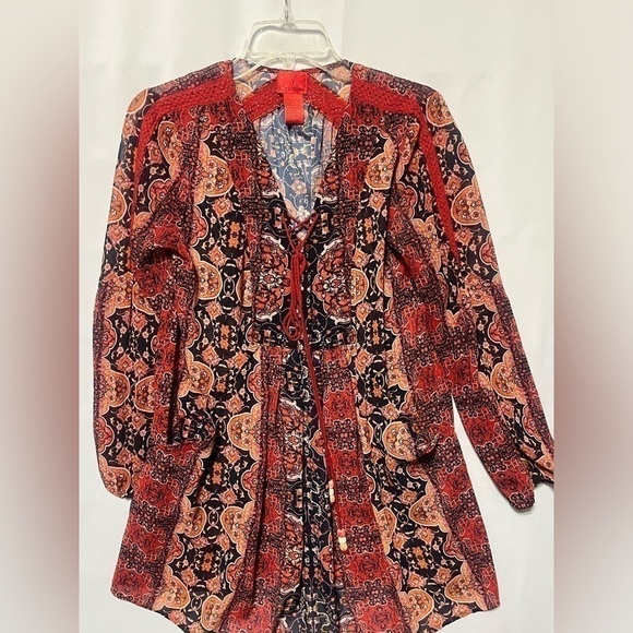 V CRISTINE BOHO STYLE TUNIC GEOMETRIC RED, SIZE S. - Picture 1 of 11